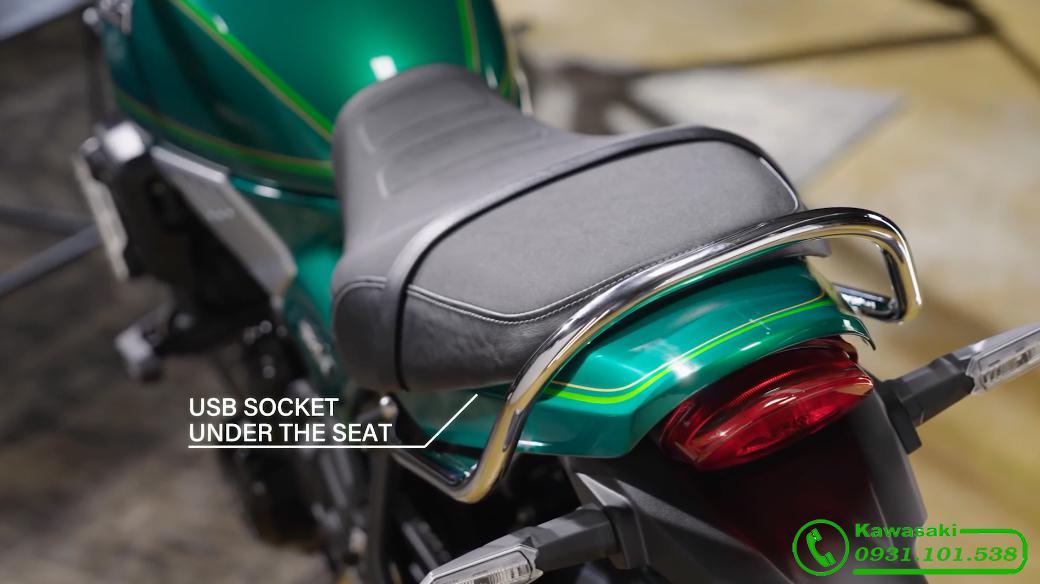 chi tiết  linh kiện Kwasaki Z650RS 2023 mới chính hãng ,màu xanh