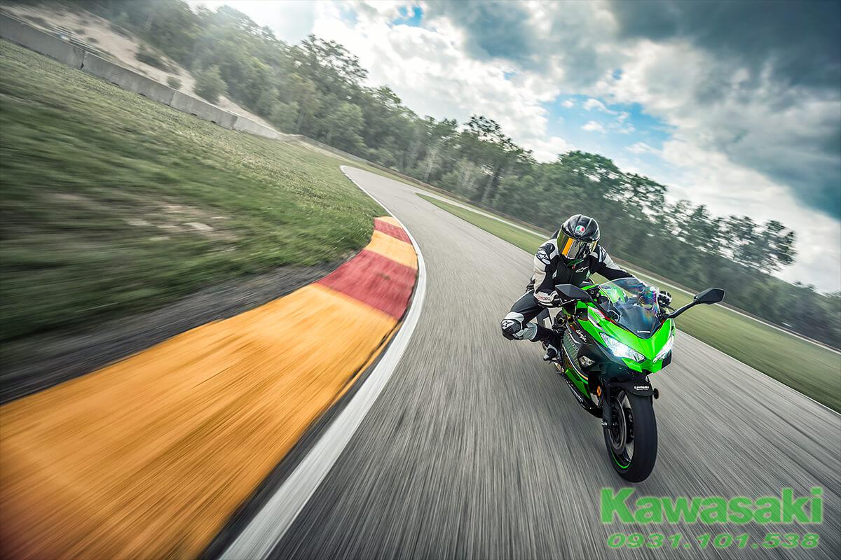 Kawasaki Ninja 400 ABS KRT 2021