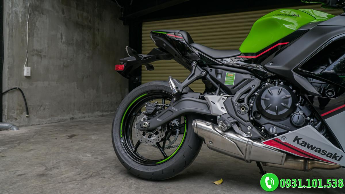 Kawasaki Ninja 650 ABS 2021