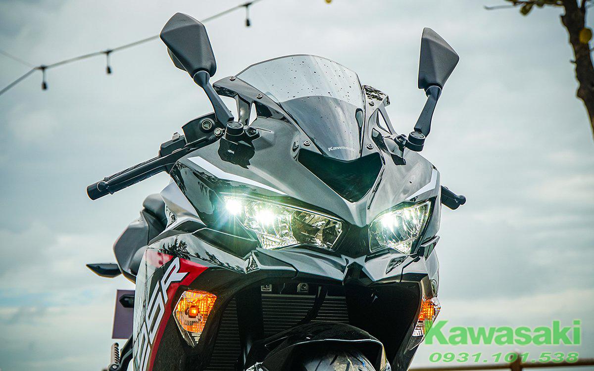 Kawasaki Ninja ZX25R SE 2021