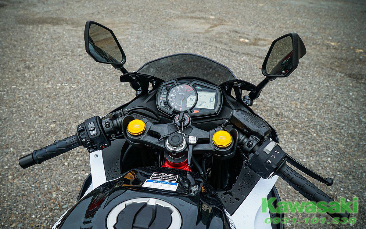 Kawasaki Ninja ZX25R SE 2021