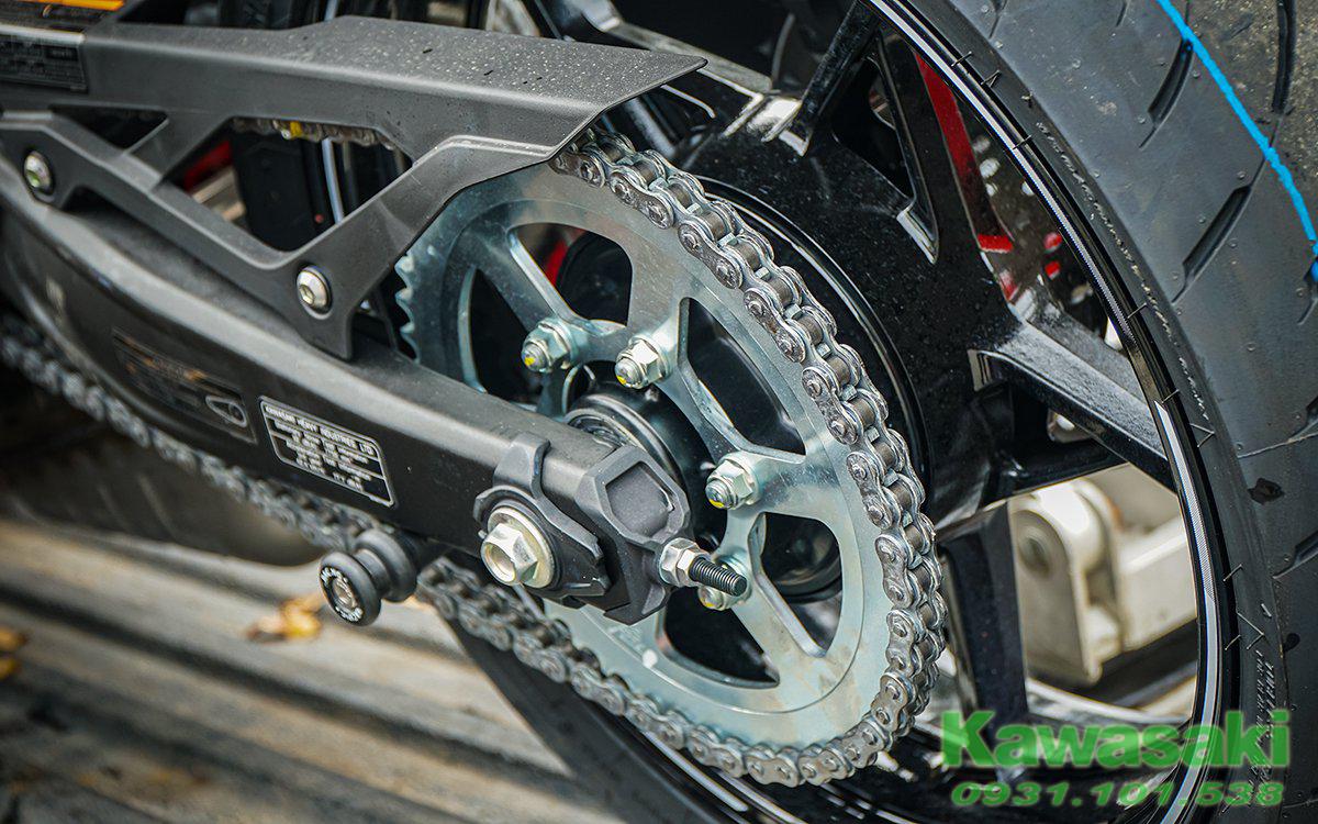 Kawasaki Ninja ZX25R SE 2021