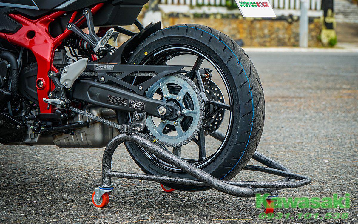 Kawasaki Ninja ZX25R SE 2021