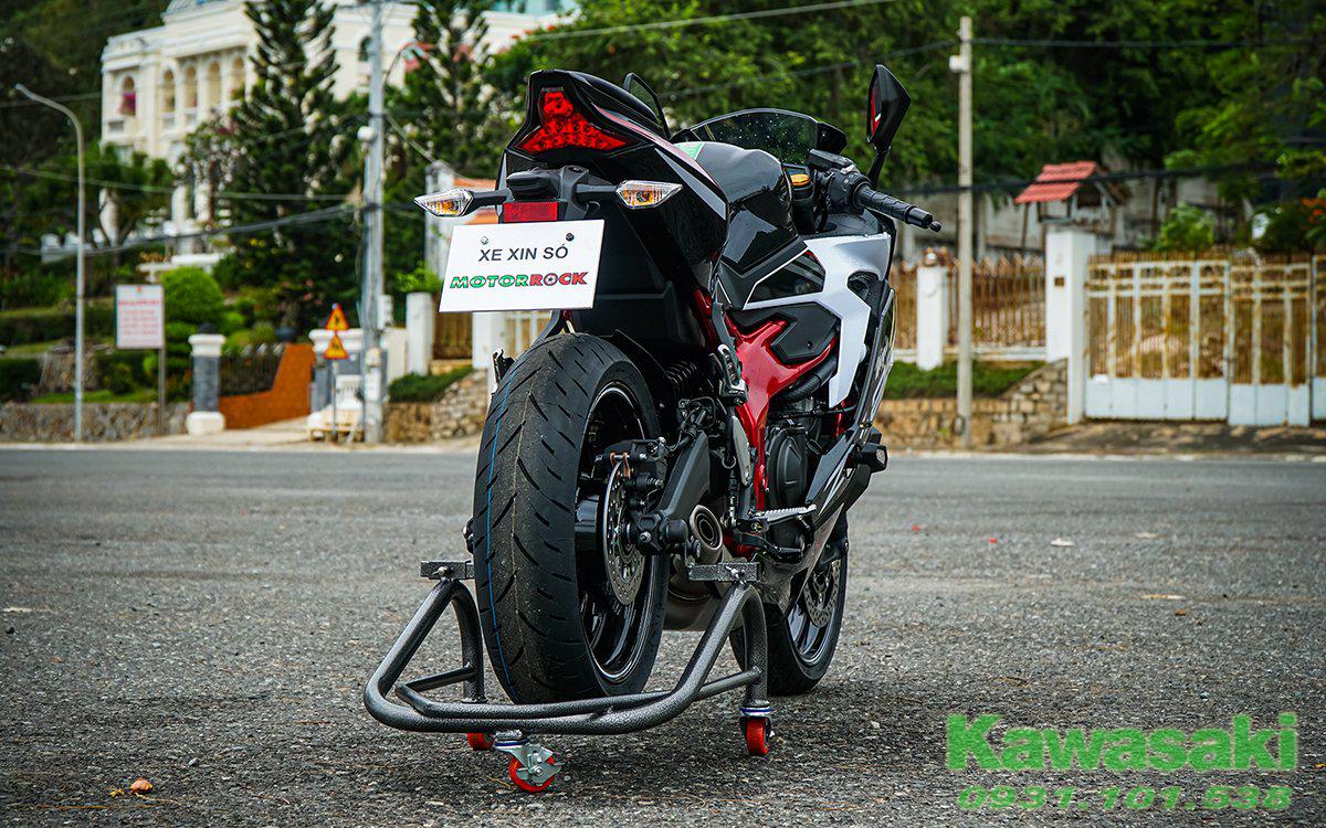 Kawasaki Ninja ZX25R SE 2021