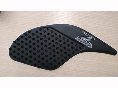 Dán hông chống trượt bình xăng Ninja 300