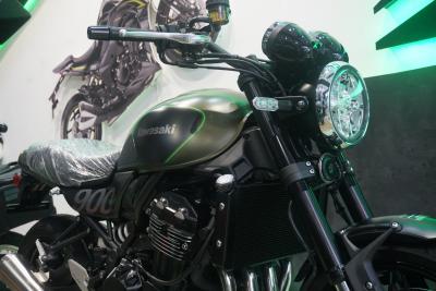 Đánh giá Kawasaki Z900RS 2018