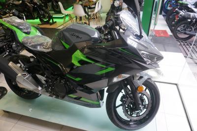 Kawasaki Ninja 400 2018 sport city dành cho tân binh