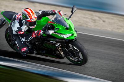 Kawasaki Ninja ZX25R 2021