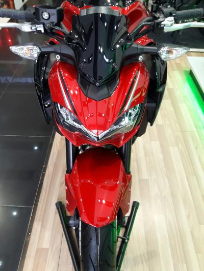 Kawasaki Z900 sự hoàn hảo chinh phục mọi thử thách