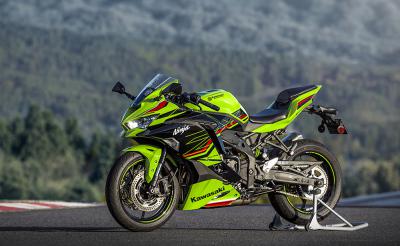 Kawasaki ZX4RR KRT Edition 2023, Động Cơ 4 Xi Lanh Thẳng Hàng