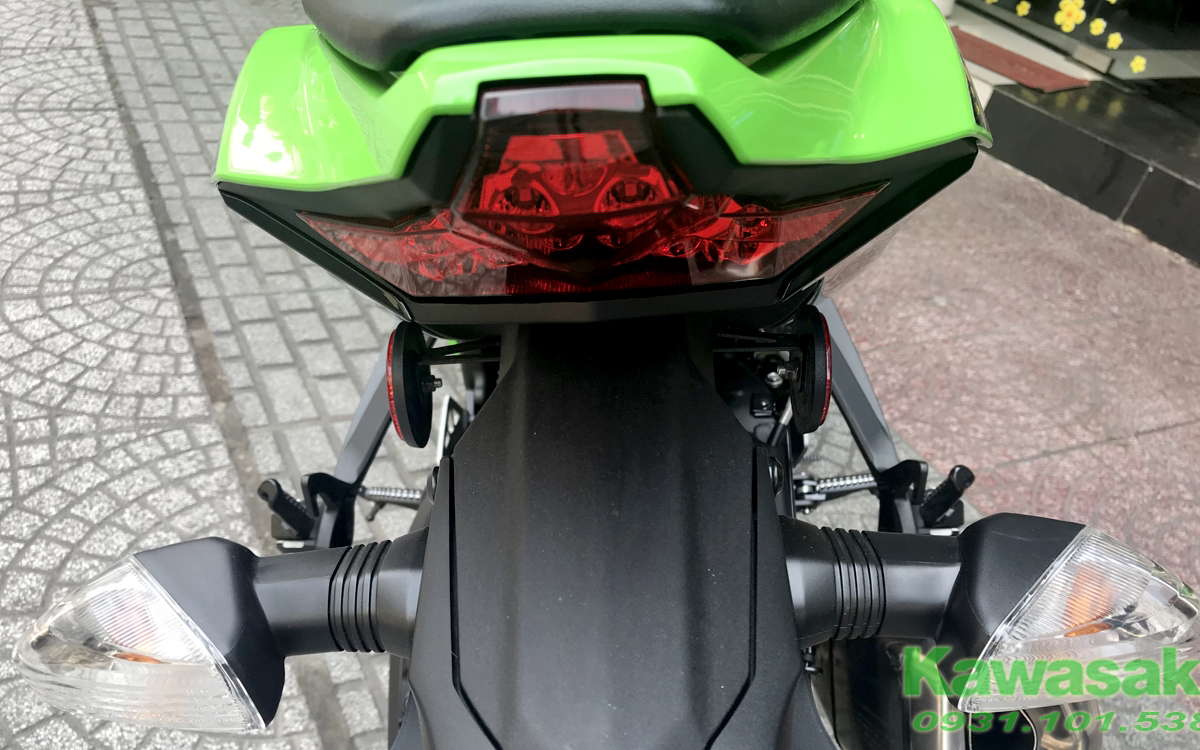 den hau kawasaki zx10R2020 mới